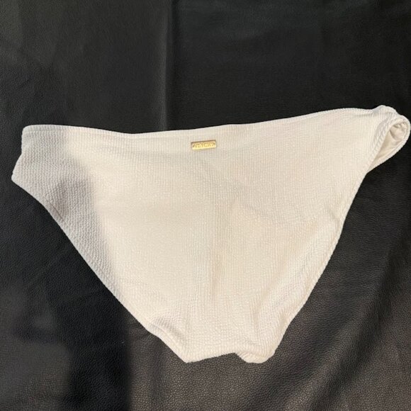 VETCHY Laguna Bikini Set – White - Picture 6 of 6